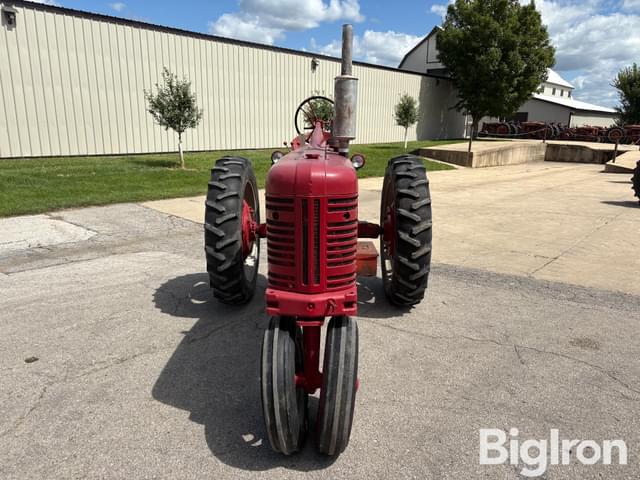 Image of International Harvester 300 equipment image 1