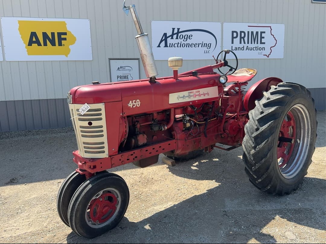 Image of Farmall 450 Primary image