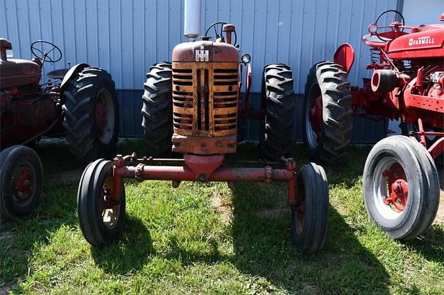 Image of International Harvester 450 equipment image 2