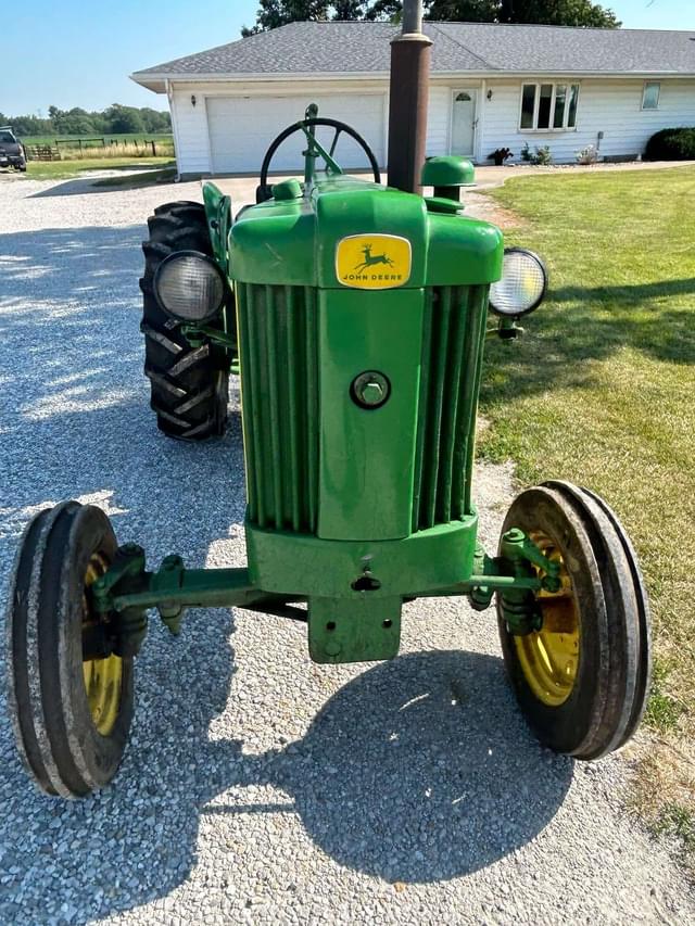 Image of John Deere 320 equipment image 1