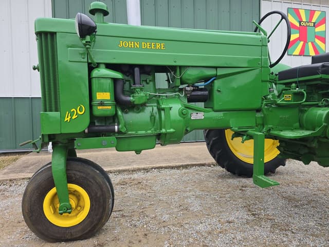 Image of John Deere 420 equipment image 4