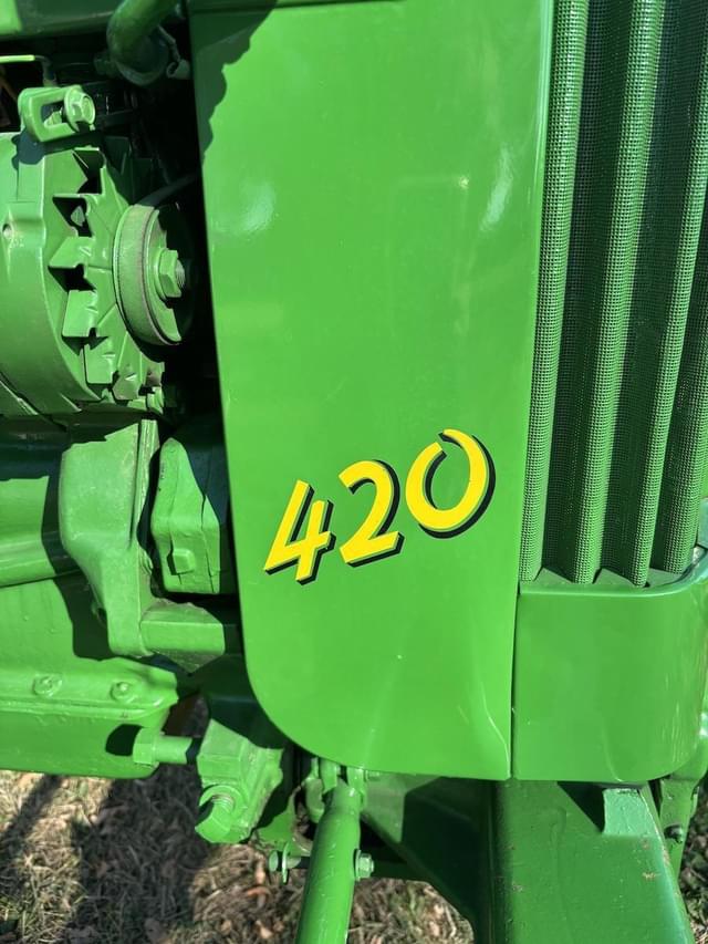 Image of John Deere 420 equipment image 1