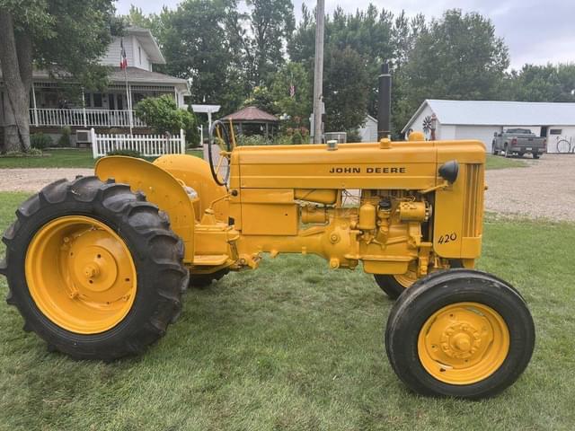 Image of John Deere 420 equipment image 4