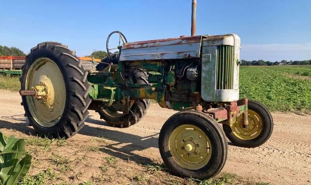 Image of John Deere 420 equipment image 1