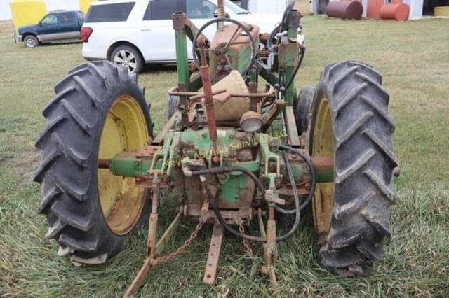 Image of John Deere 420 equipment image 3