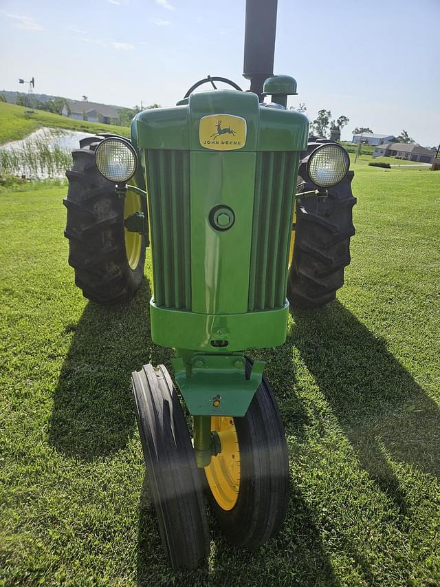 Image of John Deere 420 equipment image 2
