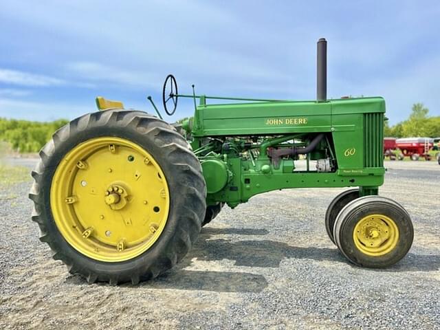 Image of John Deere 60 equipment image 3