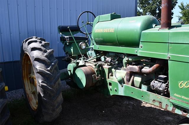 Image of John Deere 60 equipment image 4