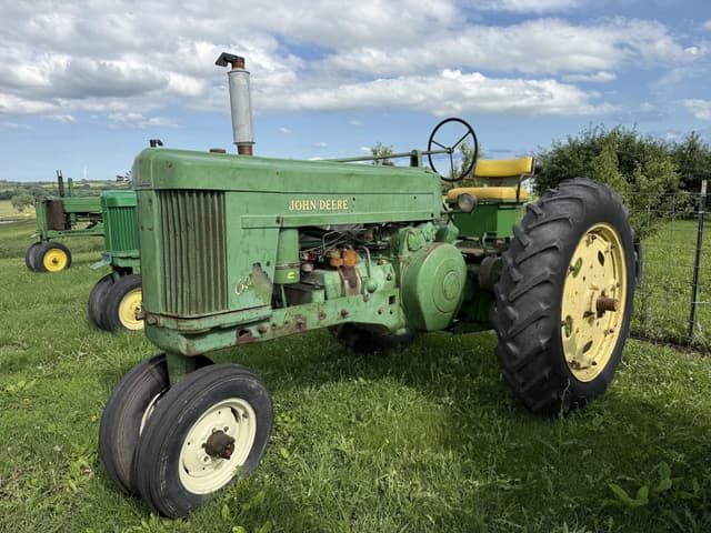 Image of John Deere 60 equipment image 1