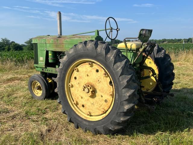 Image of John Deere 60 equipment image 4