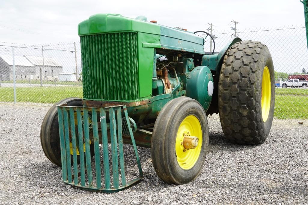 Main image John Deere 60