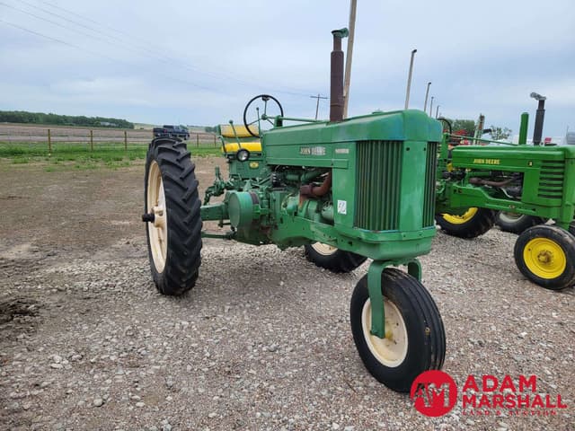 Image of John Deere 60 equipment image 1