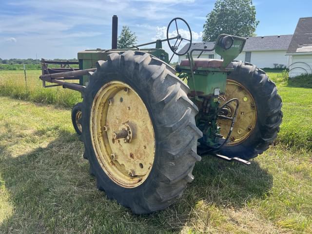 Image of John Deere 60 equipment image 2