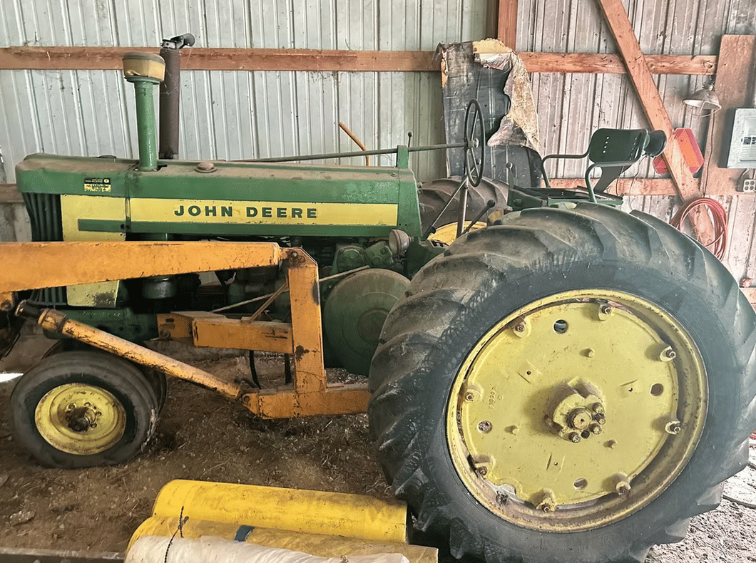 1956 John Deere 620 Equipment Image0
