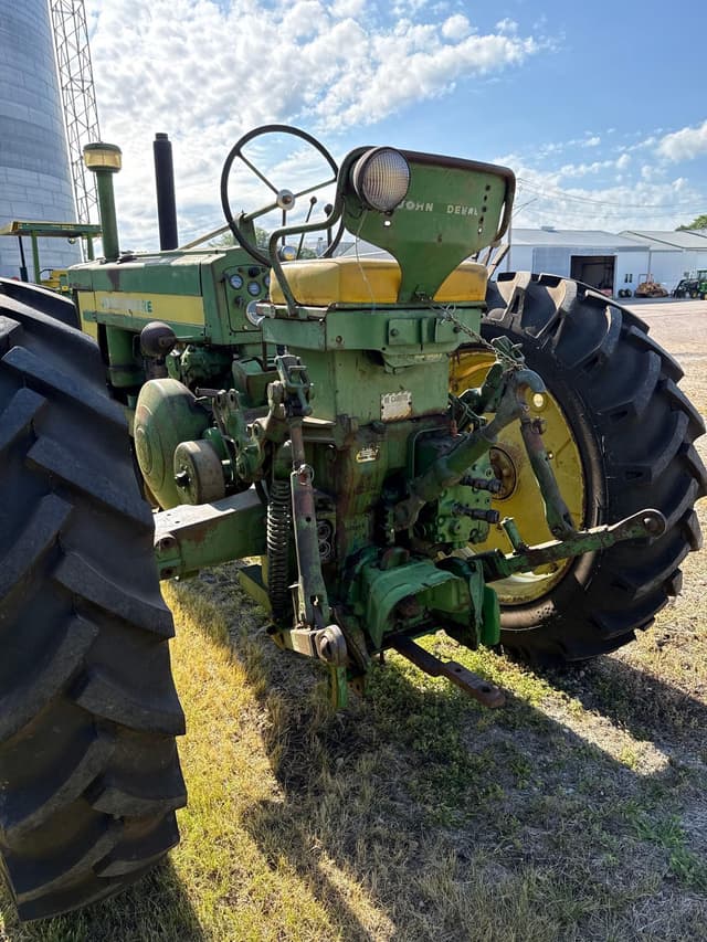 Image of John Deere 620 equipment image 3
