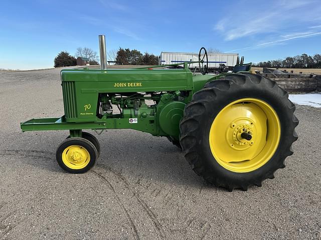 Image of John Deere 70 equipment image 1