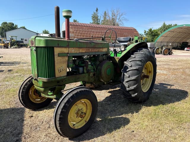 Image of John Deere 720 equipment image 1