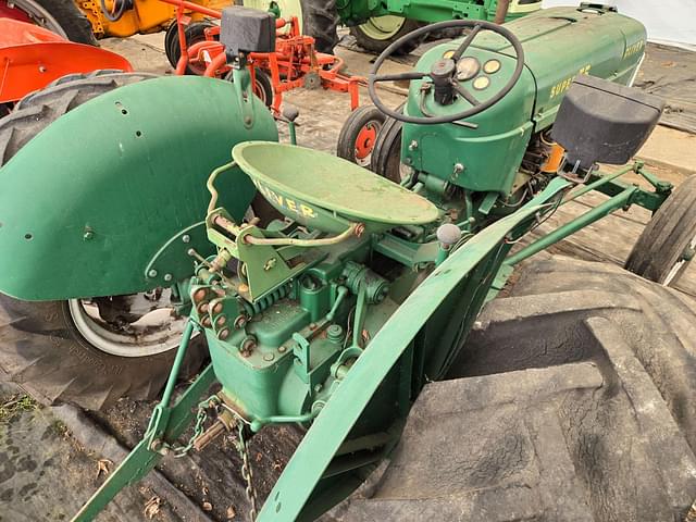 Image of Oliver Super 55 equipment image 3