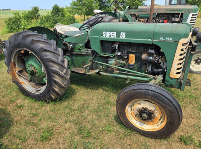 Image of Oliver Super 55 equipment image 1