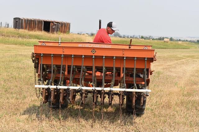 Image of Allis Chalmers D14 equipment image 3