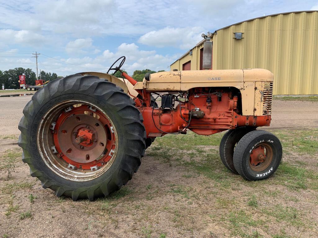 Main image J.I. Case 400