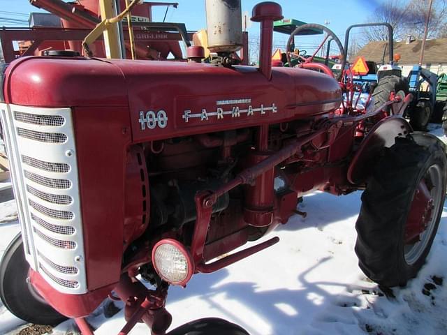 Image of Farmall 100 equipment image 3