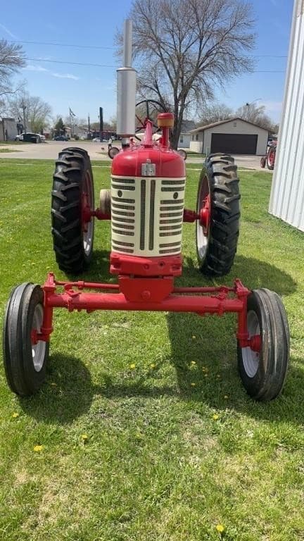 Image of Farmall 350 equipment image 1