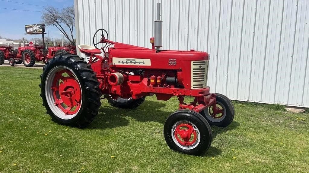 Image of Farmall 350 Primary image