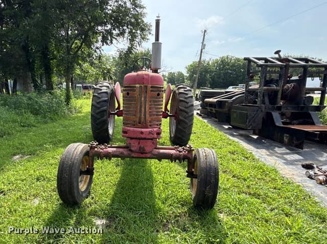 Image of Farmall 350 equipment image 1