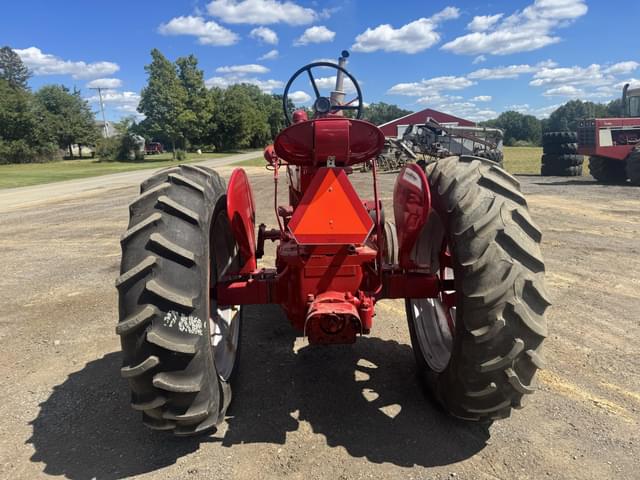 Image of Farmall 450 equipment image 4