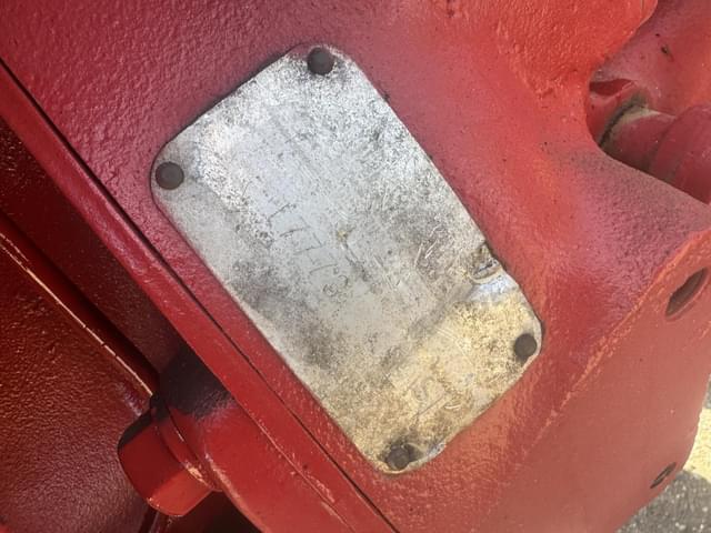 Image of Farmall 450 equipment image 2
