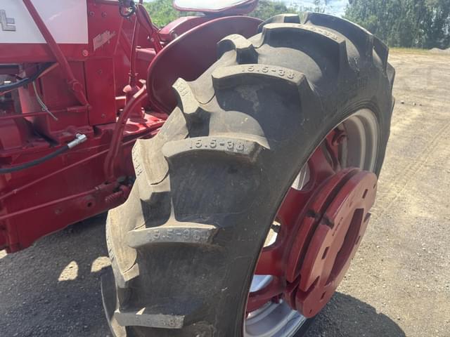 Image of Farmall 450 equipment image 3