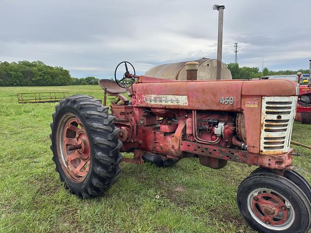 Image of Farmall 450 equipment image 1