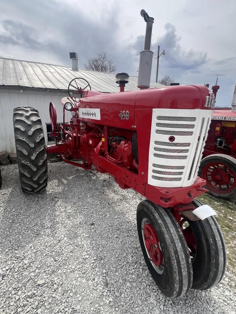Main image Farmall 450