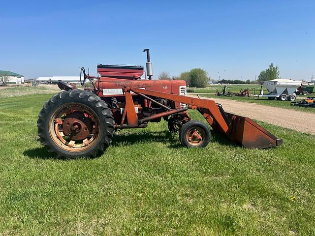 Image of Farmall 450 equipment image 2