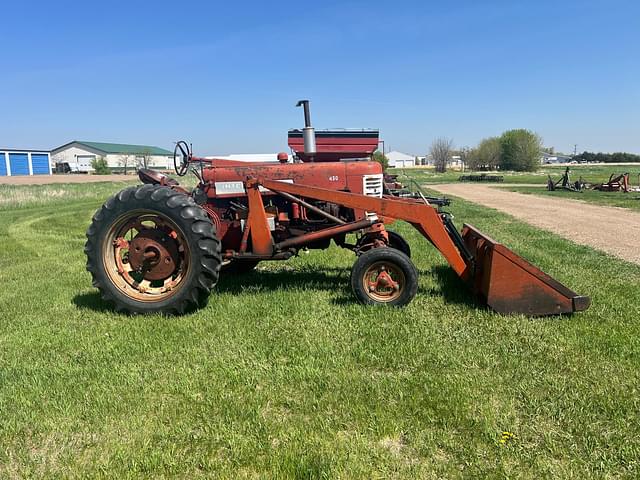 Image of Farmall 450 equipment image 1