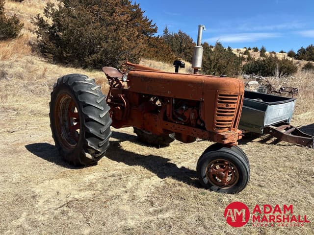 Image of Farmall 450 equipment image 1