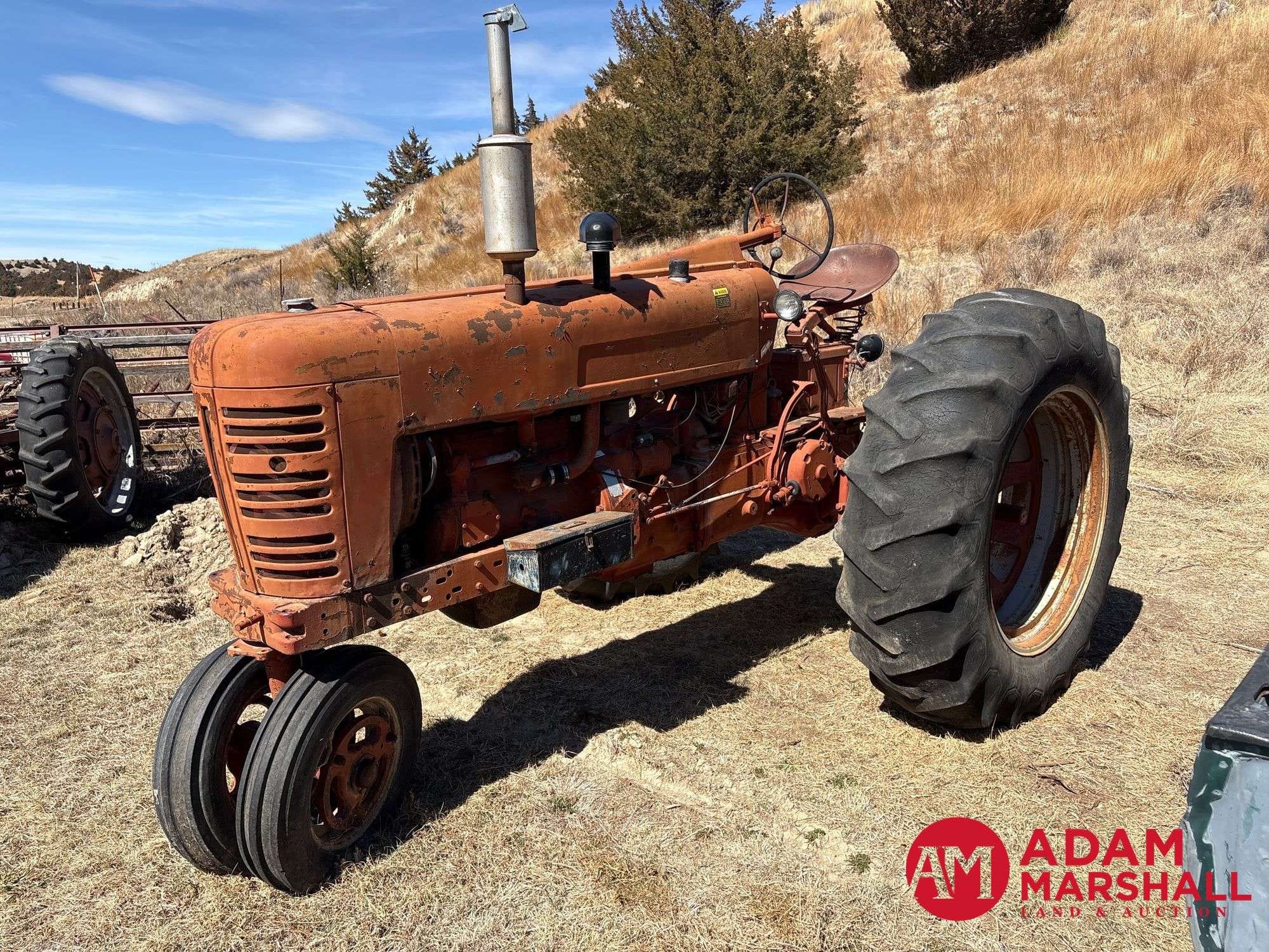 1957 Farmall 450 Equipment Image0