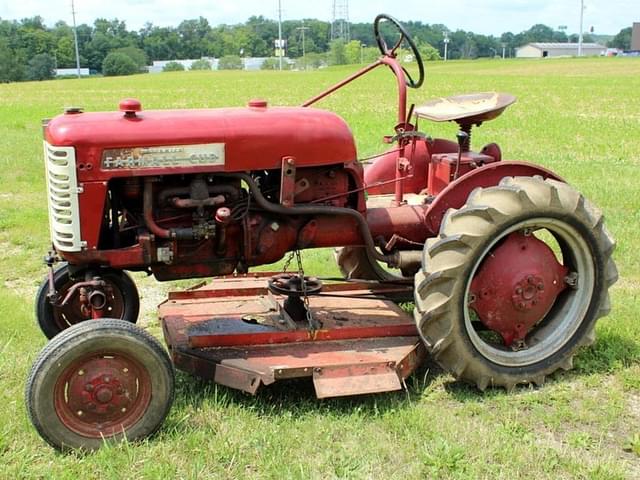 Image of Farmall Cub equipment image 2