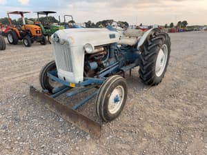 1957 Ford 800 Image