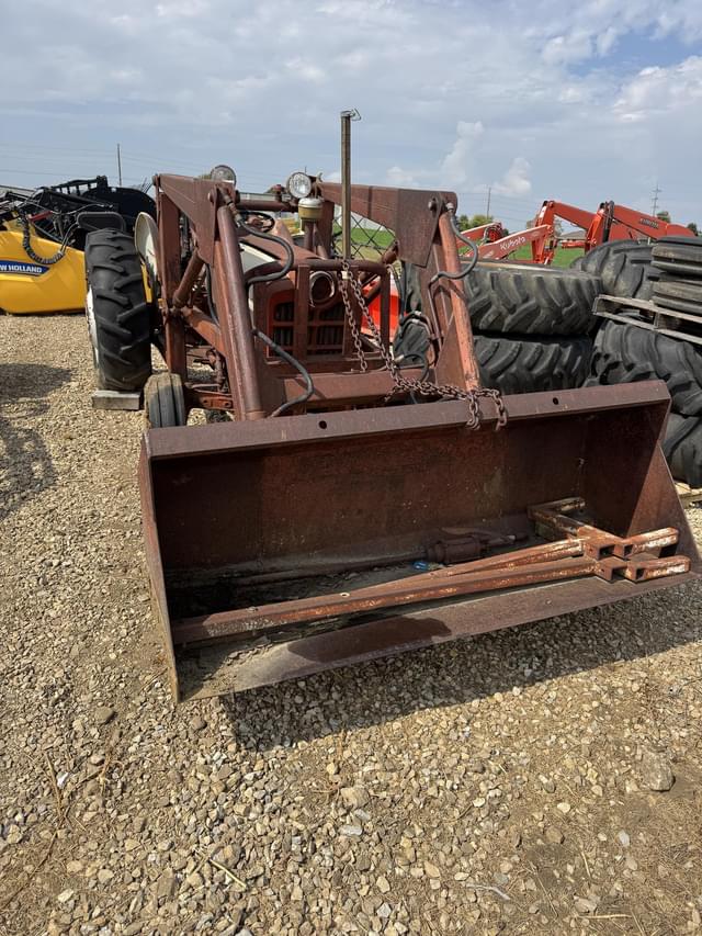 Image of Ford 861 equipment image 3