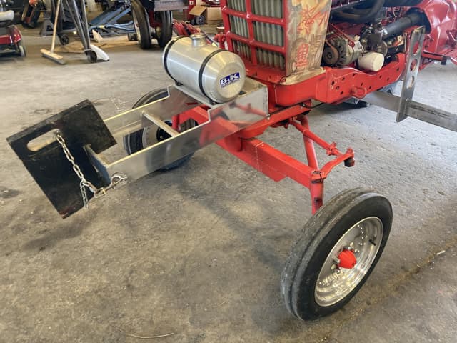 Image of Ford 951 equipment image 2