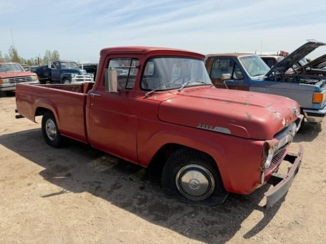 Image of Ford F-100 equipment image 4