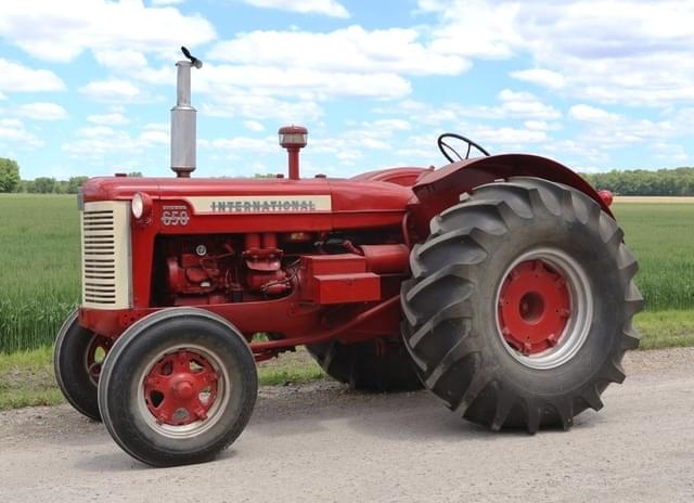 Image of International Harvester 650 equipment image 1