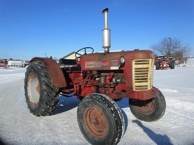 Image of International Harvester 350 equipment image 1