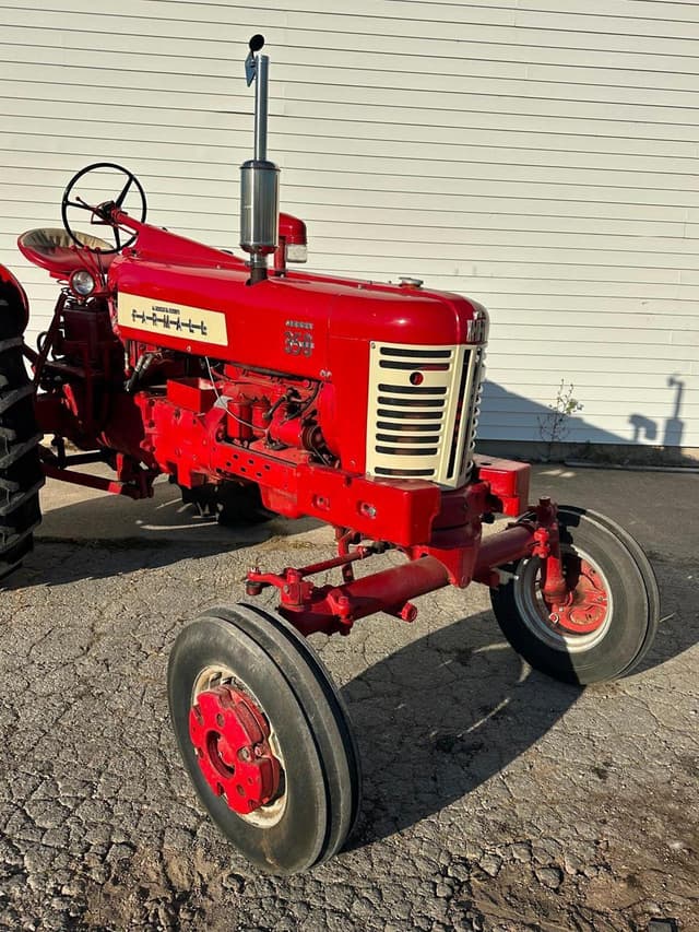 Image of International Harvester 350 equipment image 1