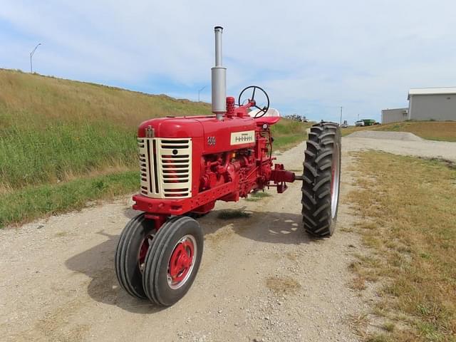 Image of Farmall 350 equipment image 1