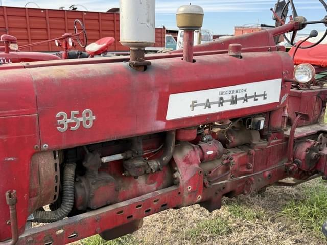 Image of International Harvester 350 equipment image 3