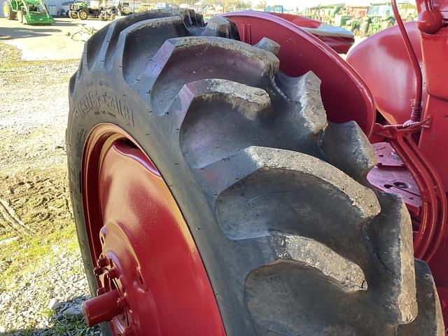 Image of Farmall 450 equipment image 3