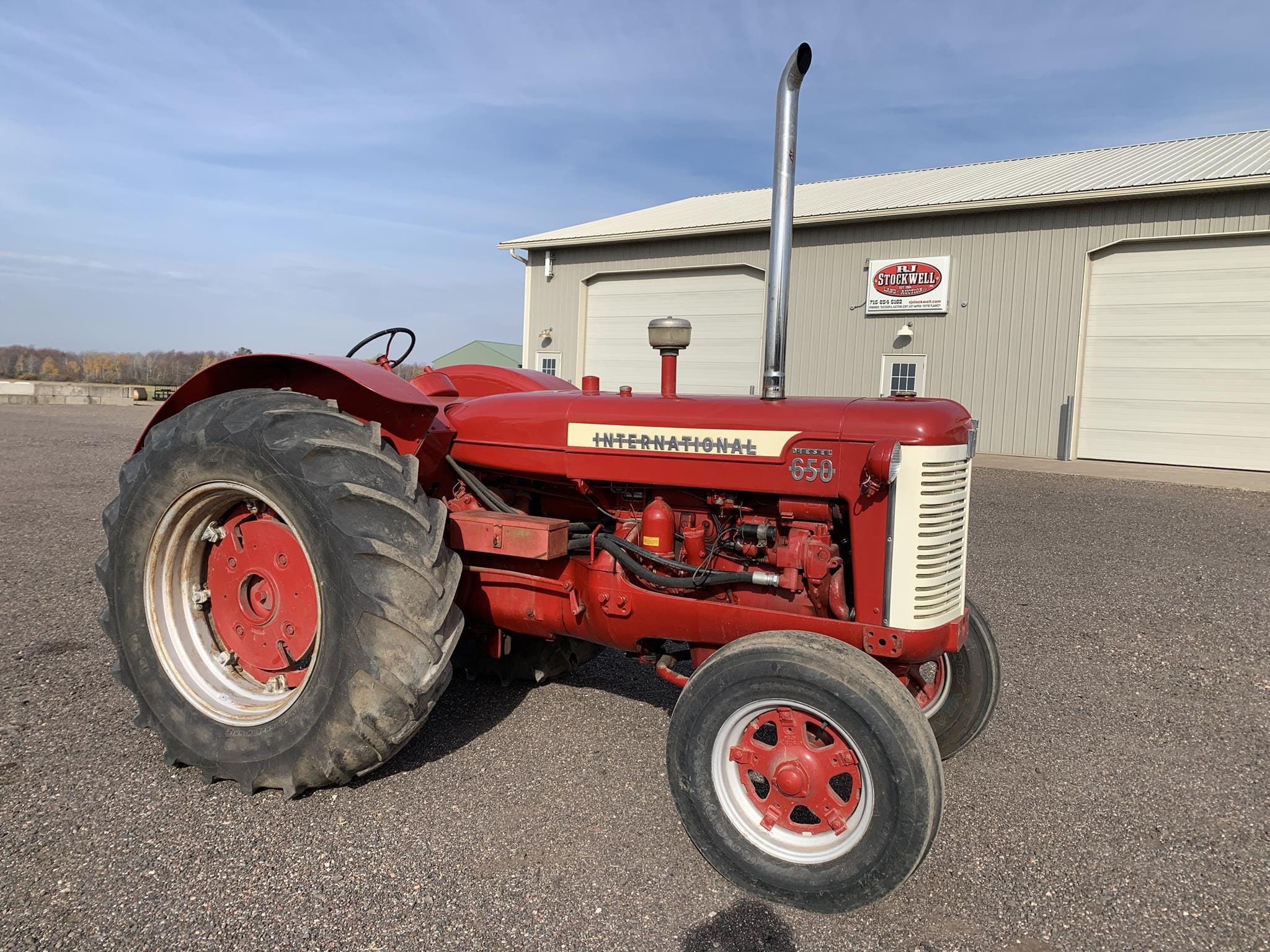 Main image International Harvester 650
